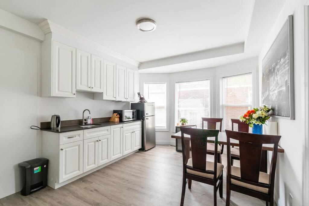 Modern House Newly Furnished 3 Mins Drive To Fall Niagara Falls Exterior photo
